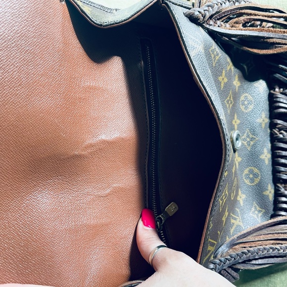 Vintage Boho Bags Louis Vuitton up-cycled Monogram World Traveler Bag - Picture 8 of 17